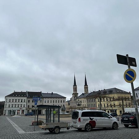 Ein Zimmer Wohnung Am Markt Oelsnitz  Exterior foto